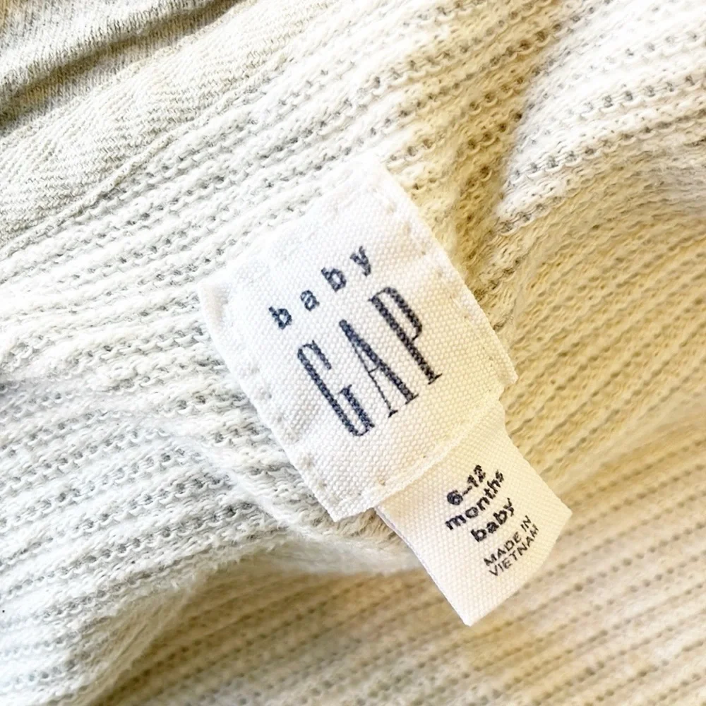 GAP baby gray